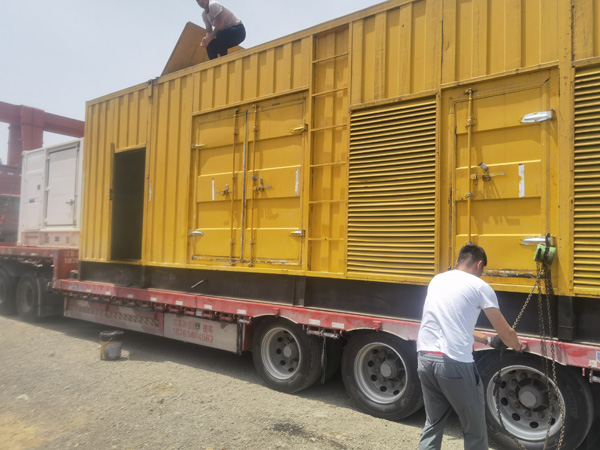 西安除了负载情况和发动机维护，还有哪些因素会影响 200kw 柴油发电机的油耗？